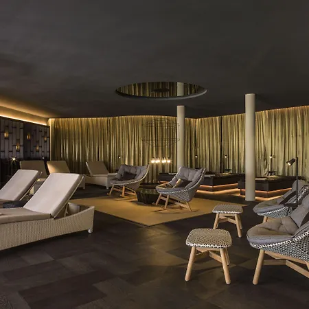 Interalpen-hotel Tyrol Szálloda