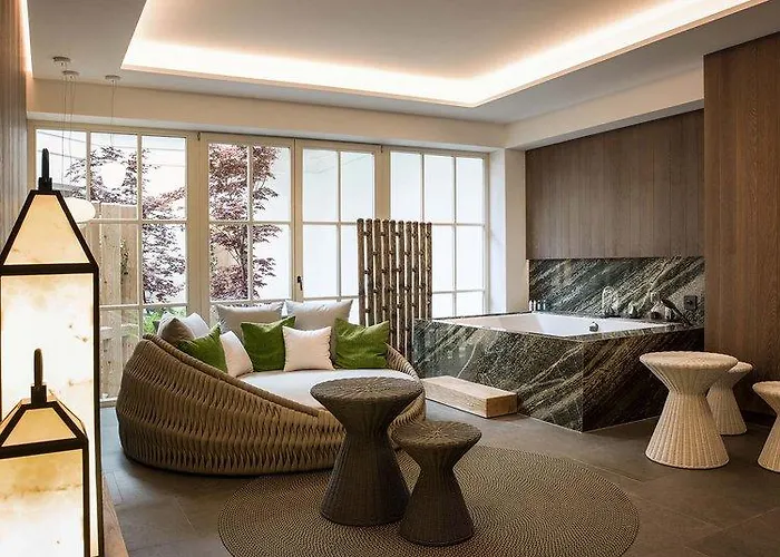 Отель Interalpen-hotel Tyrol Тельфс