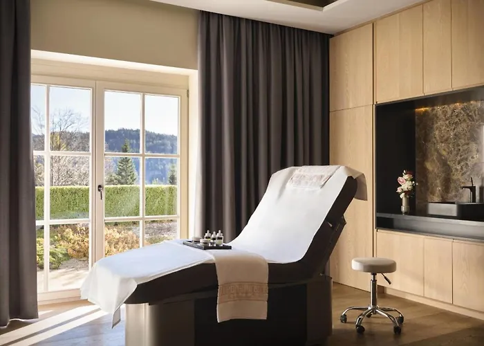 Interalpen-hotel Tyrol فندق